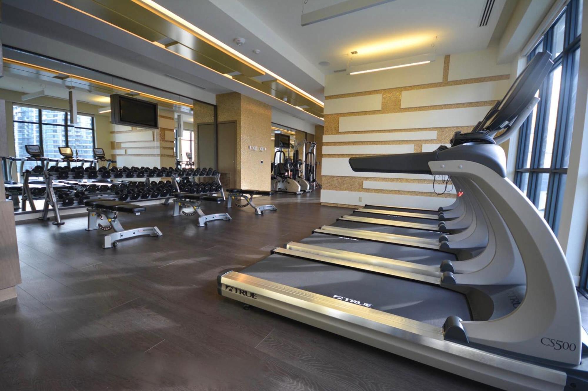 2Bedroom Cn Tower And Water Views - Free Parking - Rooftop Pool Toronto Exterior foto