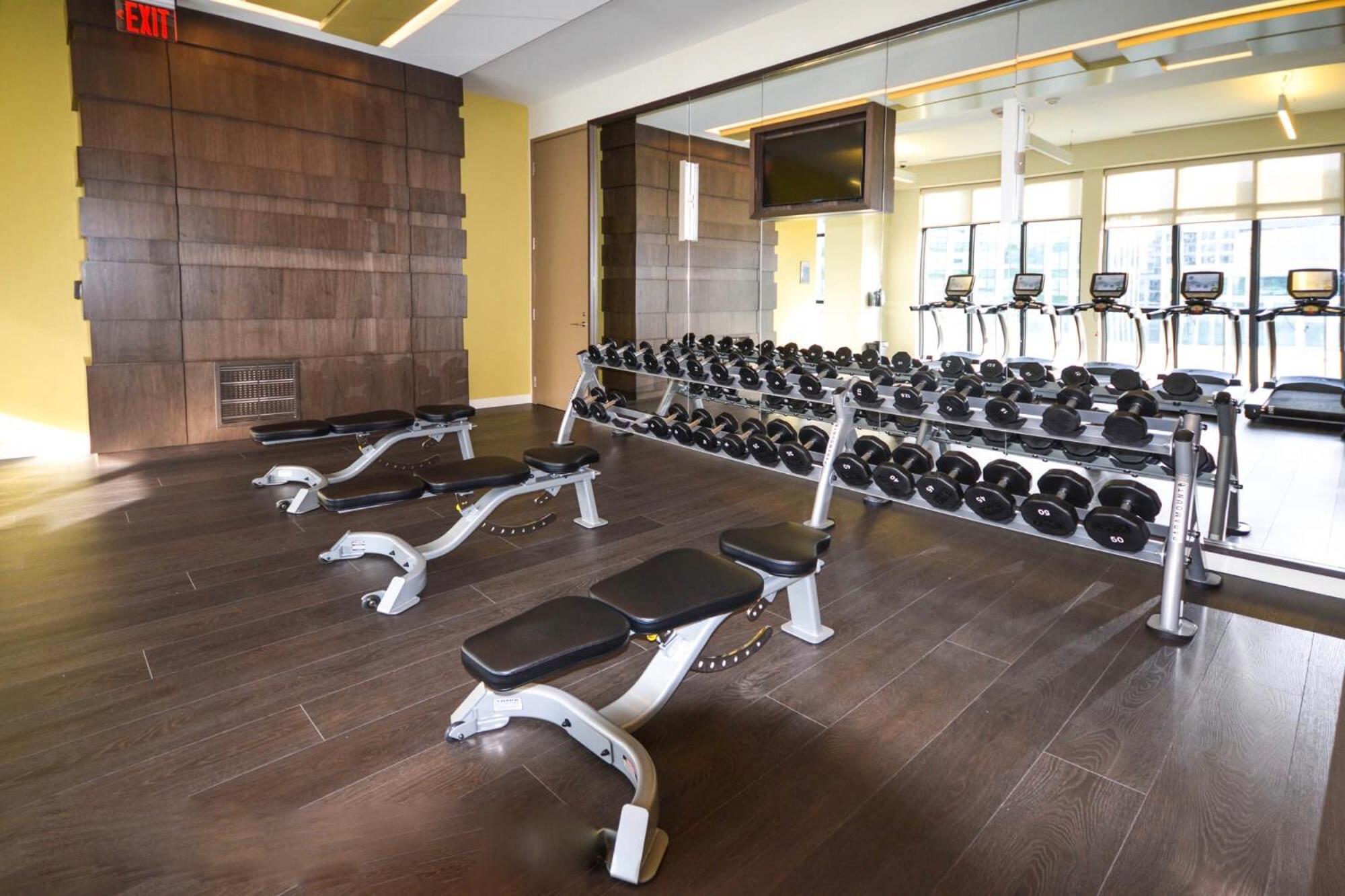 2Bedroom Cn Tower And Water Views - Free Parking - Rooftop Pool Toronto Exterior foto